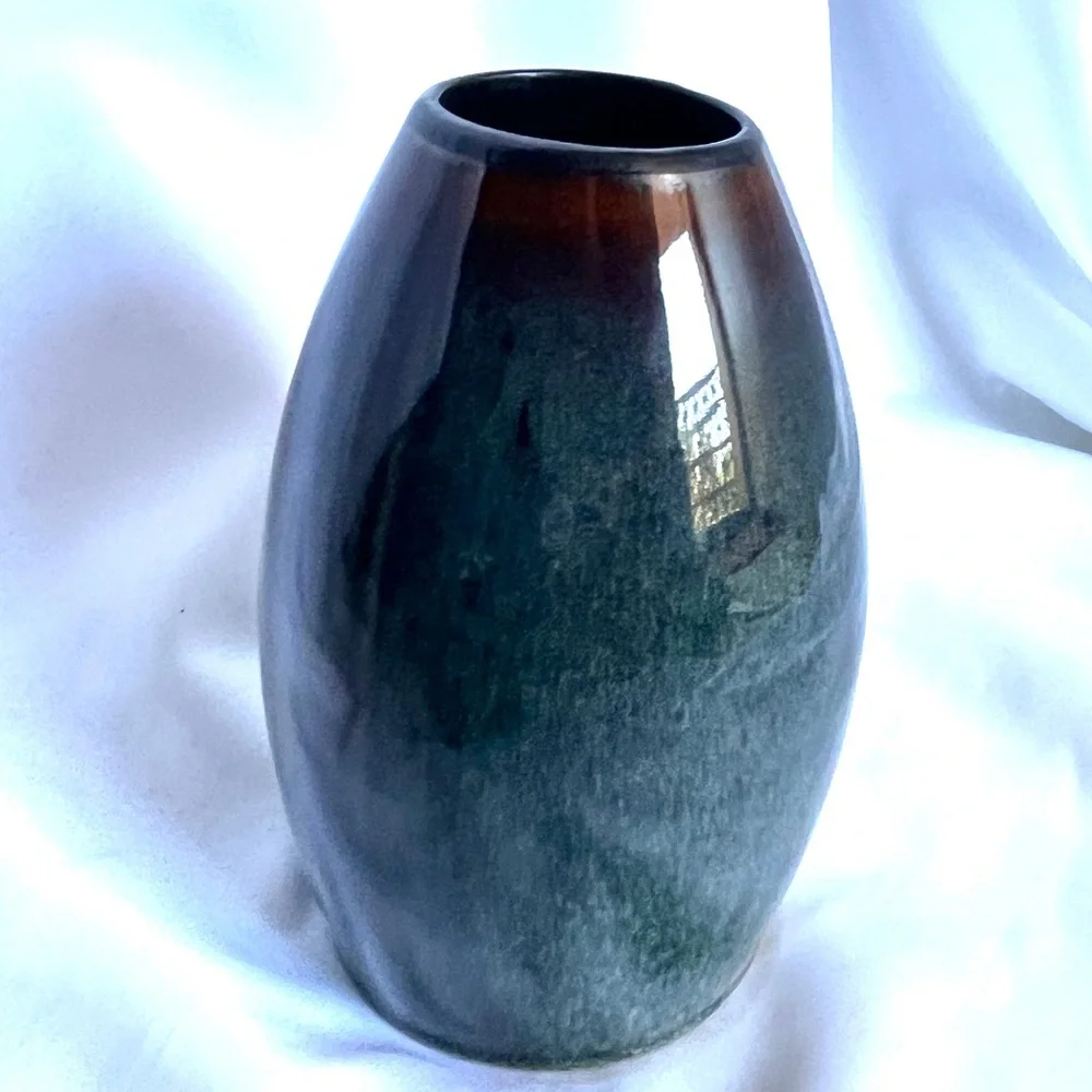 Pier One Pottery Vase Brown Blue Ombre 7.5 Inches Tall Excellent Preowned Cond